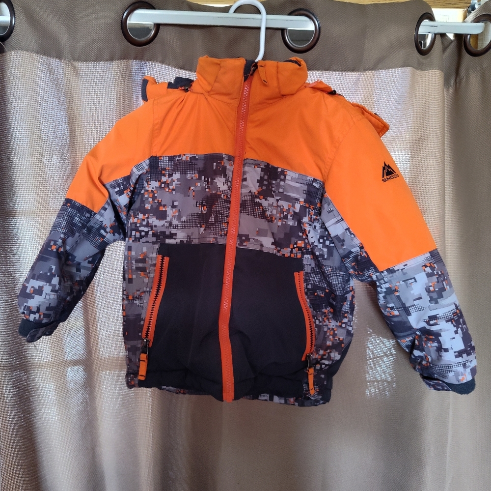 Kids snow coat size 5